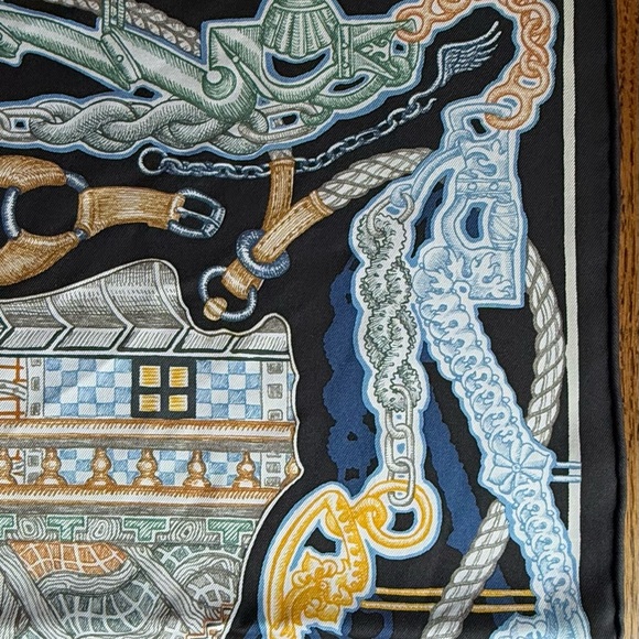 Hermes 90cm silk Scarf "Super Silk Quest" - Picture 8 of 9